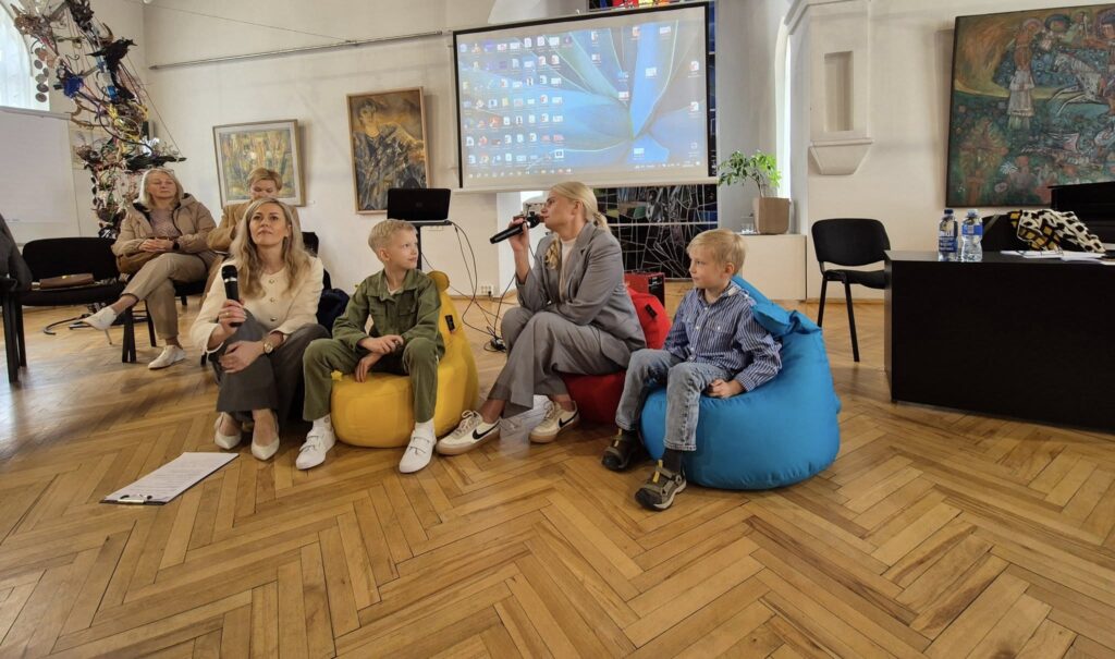 Apskritojo stalo diskusija – „Priešmokyklinio ir pradinio ugdymo aktualijos: sėkmės ir iššūkiai“